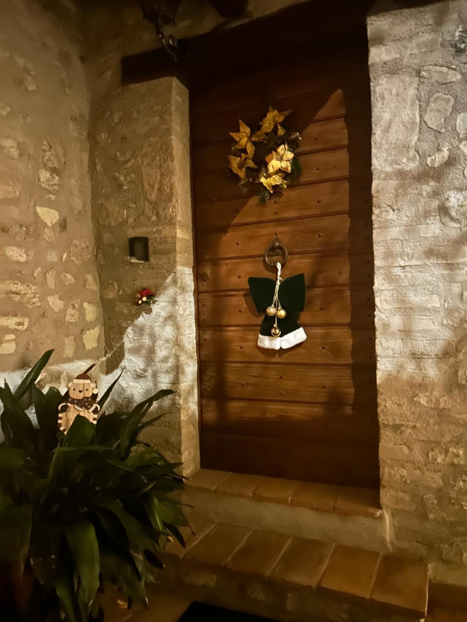 Appartamento Storico A Valle San Martino Di 스폴레토 외부 사진