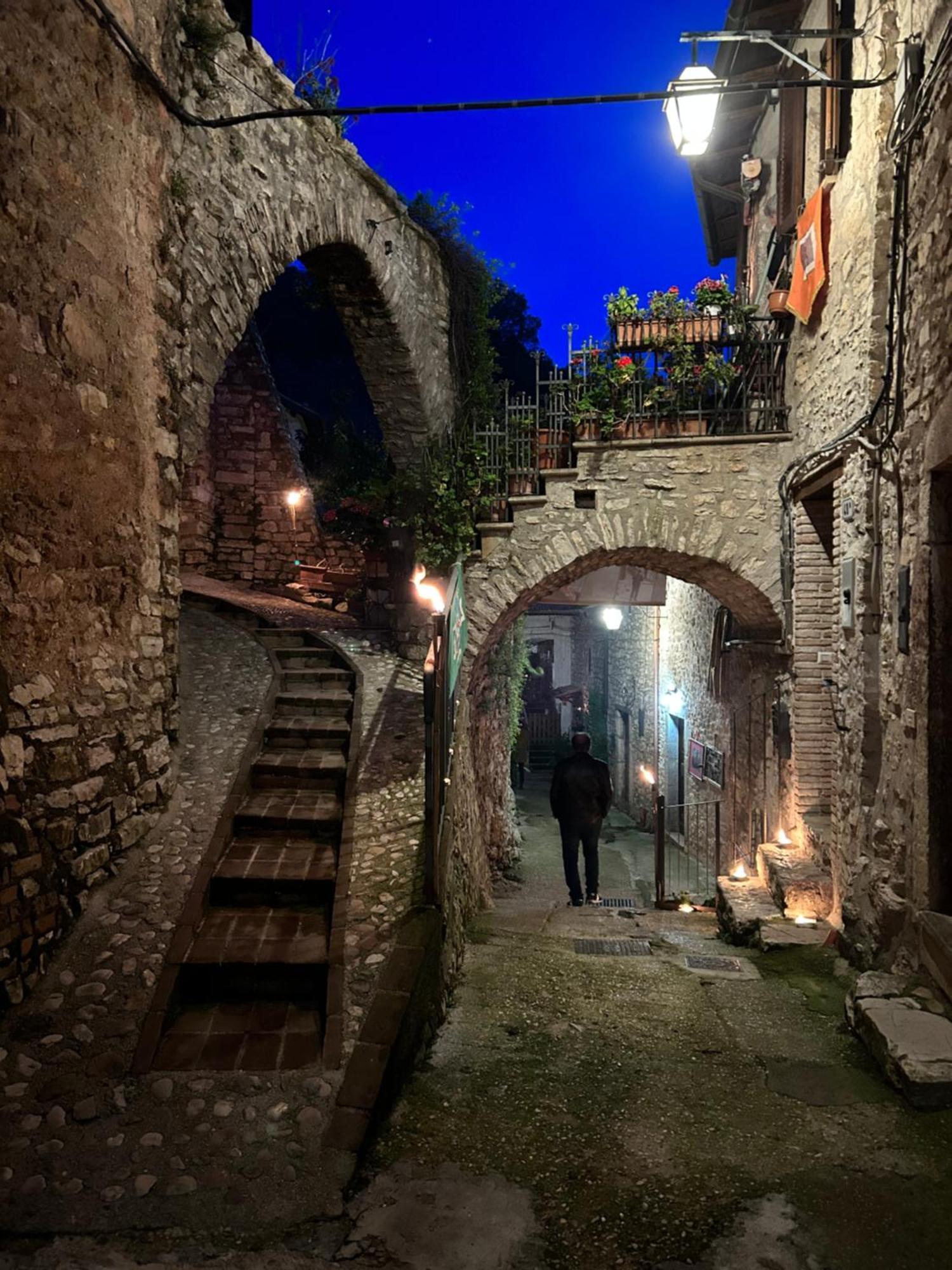 Appartamento Storico A Valle San Martino Di 스폴레토 외부 사진