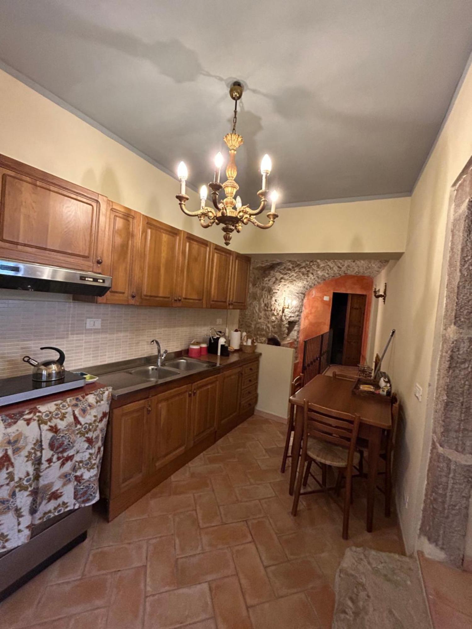 Appartamento Storico A Valle San Martino Di 스폴레토 외부 사진