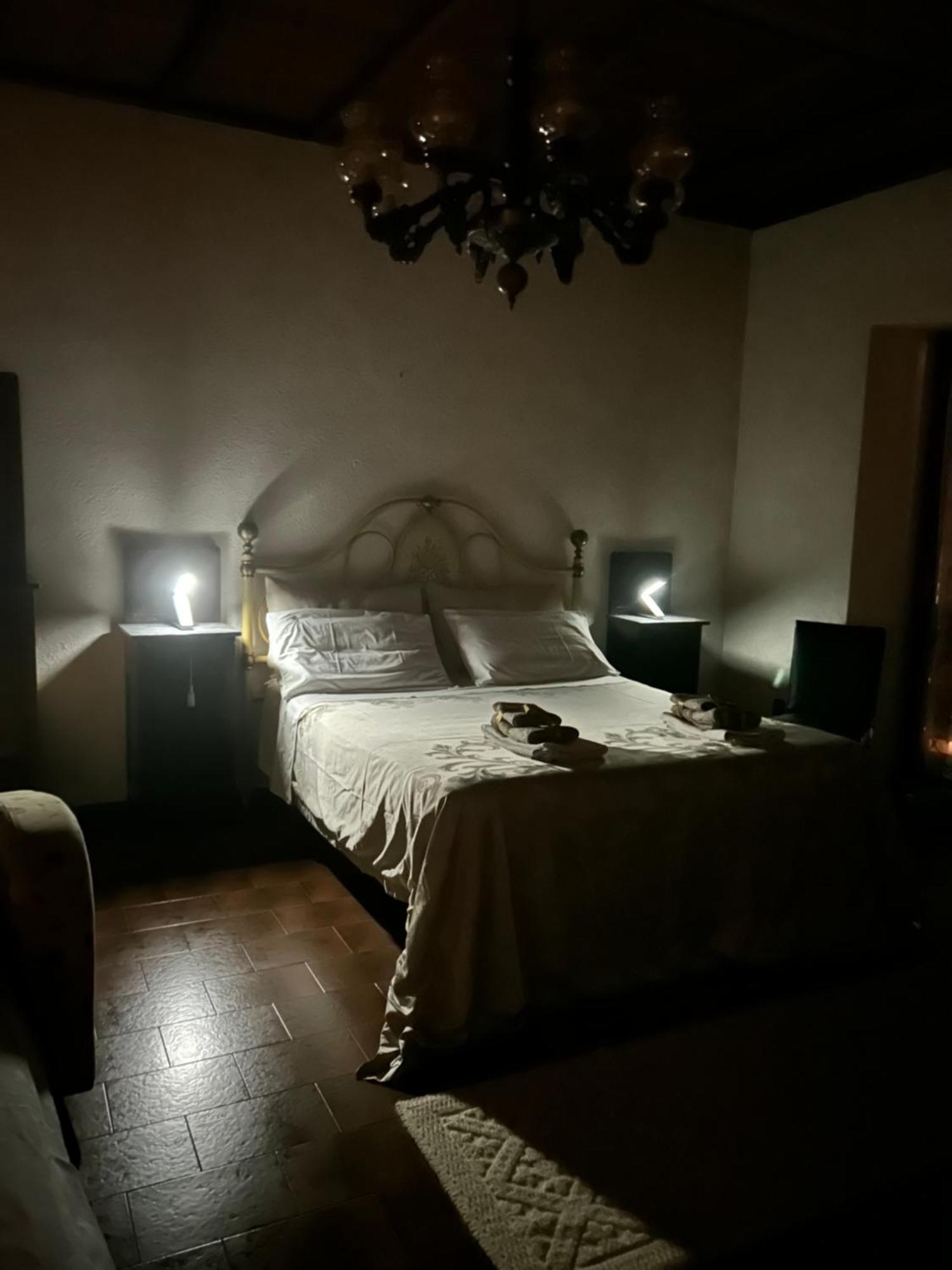 Appartamento Storico A Valle San Martino Di 스폴레토 외부 사진